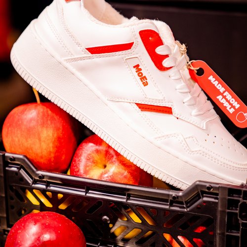 @moea_sneakers - Sneaker aus recycelten Apfelschalen 🍎

• vegan 
• bio
• recycled
• made in Italy 
• kohlenstoffarm
...
