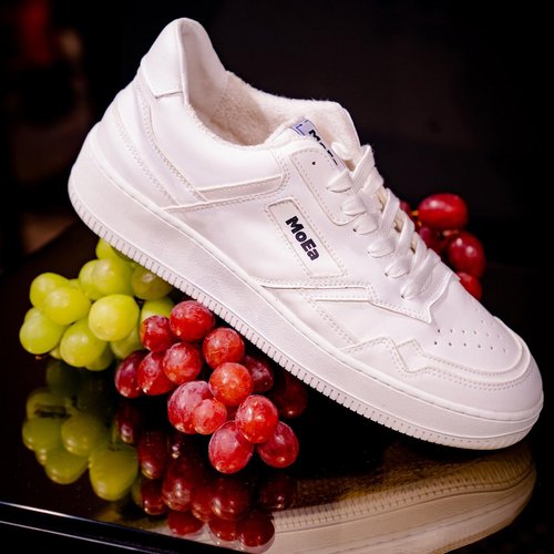 GRAPE 🍇 @moea_sneakers 

#moea #sneaker #traube #grape #eifel #mosel #hunsrück #sneakeraddict #whitesneakers #eco...