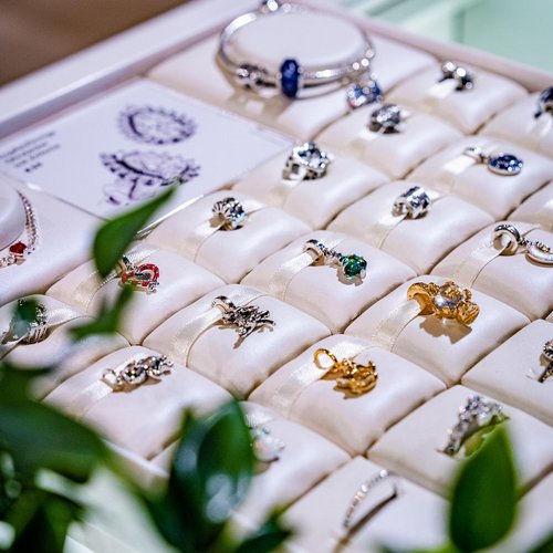 Die neuen @theofficialpandora Charms sind da! 😍

Das perfekte Geschenk für eure Liebsten - zum Geburtstag, zu...