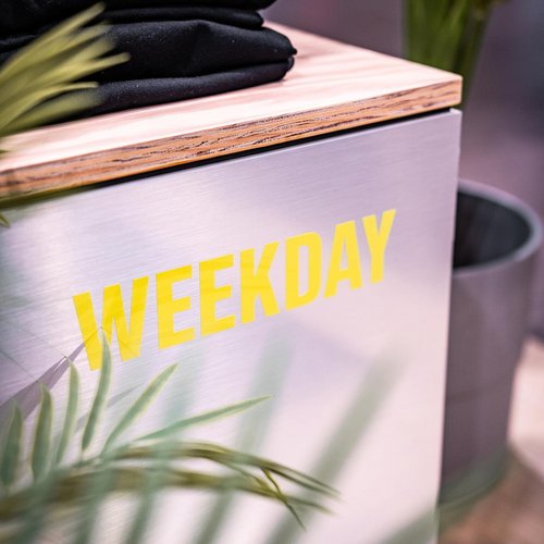 Ab sofort findet ihr die schwedische Street-/ Fashionbrand @weekdayofficial bei uns! 😍

Streetstyle für Girls & Boys 🔥
...